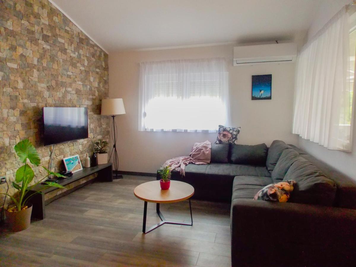 Apartman Bamboo Nin Exterior photo